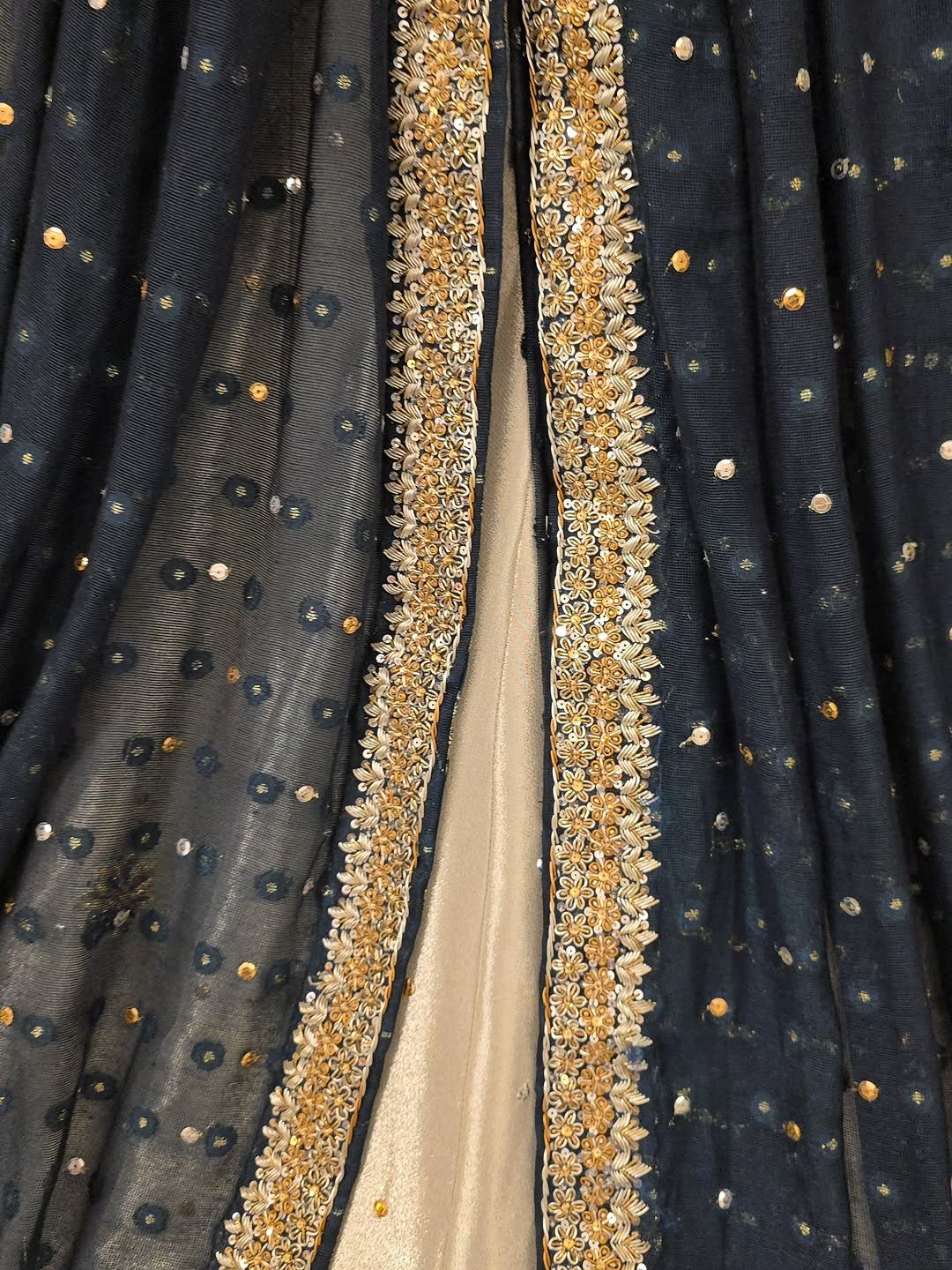 Midnight Pearl Luxury Ensemble - Image 3